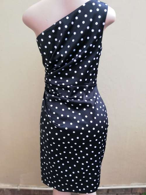 BLACK AND WHITE SATIN COCKTAIL DRESS (12)
