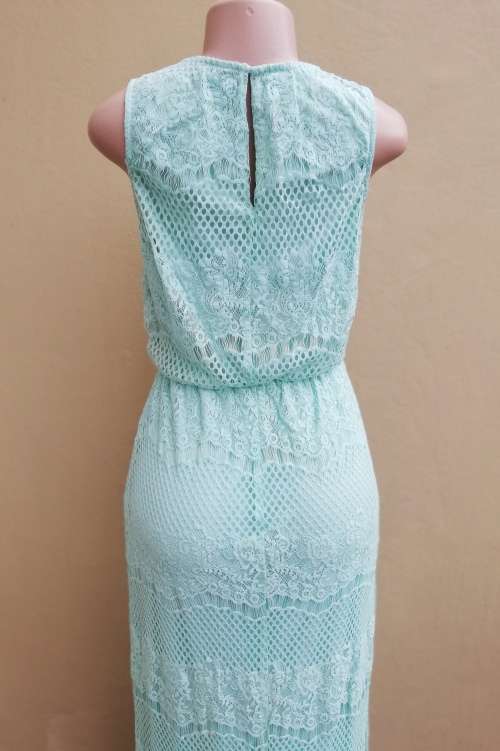 MINT GREEN LACE MAXI DRESS (28-30 XS)  FULLY LINED
