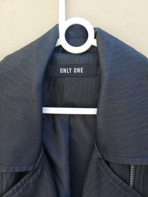 LADIES SLEEVELESS PU BIKER JACKET - ONLY (UK10)