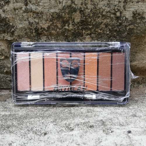 KRYOLAN EYE SHADOW PALETTE - 8 COLOURS