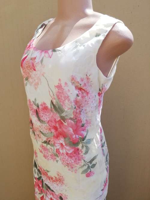 CREAM & PINK FLORAL CHIFFON DRESS - DAWN JOY (6)
