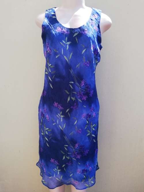 BLUE FLORAL CHIFFON DRESS (8) FULLY LINED