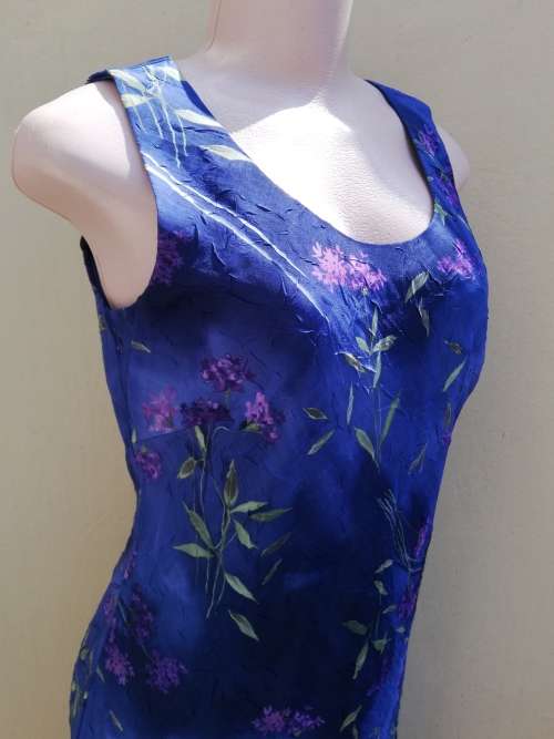 BLUE FLORAL CHIFFON DRESS (8) FULLY LINED