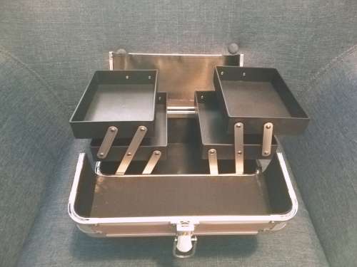 MAKEUP TRAIN CASE - ROSE GOLD 26cm x 18cm x 18cm