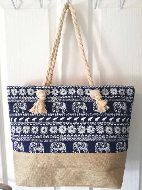 CANVAS BEACH BAG - NAVY WHITE ELEPHANTS 45CM x 32CM