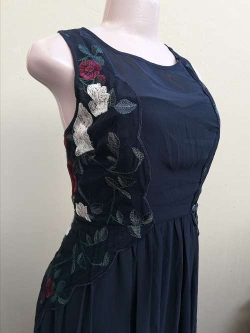 BLACK CHIFFON DRESS WITH EMBROIDERY - MARKS AND SPENCER (16)