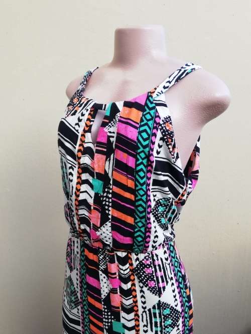 MULTI COLOR MAXI DRESS - MEDIUM