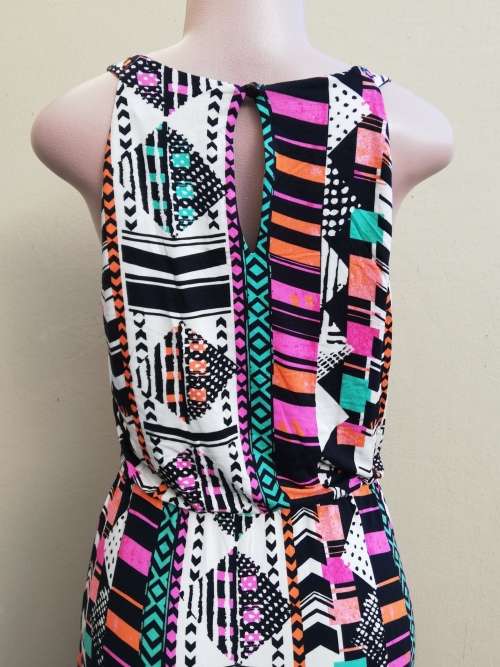 MULTI COLOR MAXI DRESS - MEDIUM