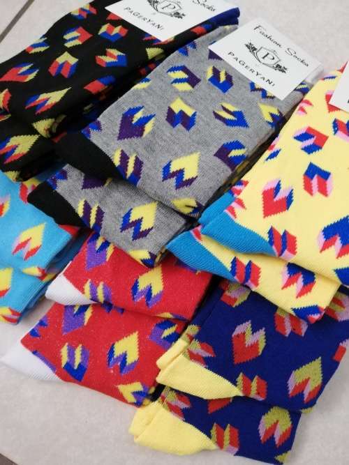 MENS DRESS SOCKS - 12 PAIRS