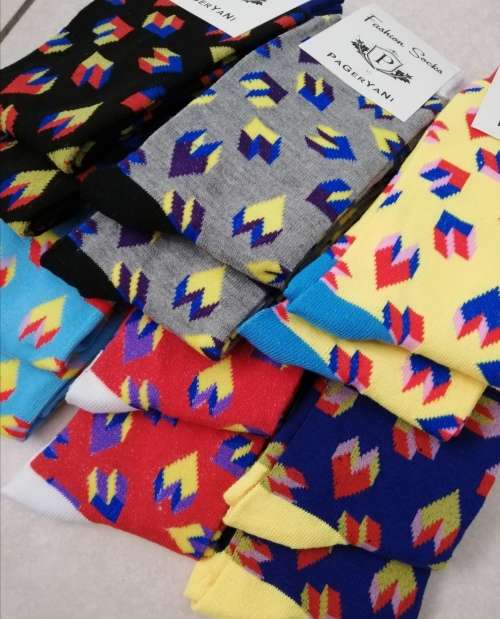 MENS DRESS SOCKS - 12 PAIRS