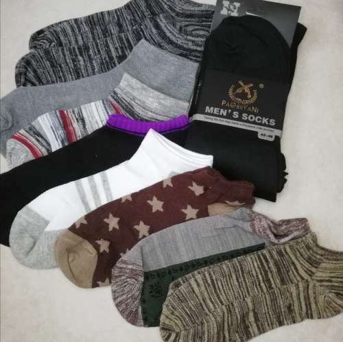 MENS SOCKS - 12 PAIRS MIXED