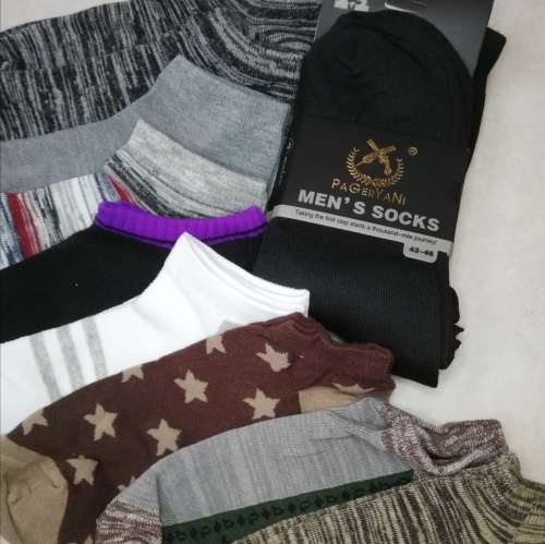 MENS SOCKS - 12 PAIRS MIXED