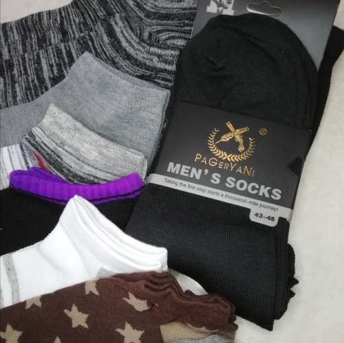 MENS SOCKS - 12 PAIRS MIXED