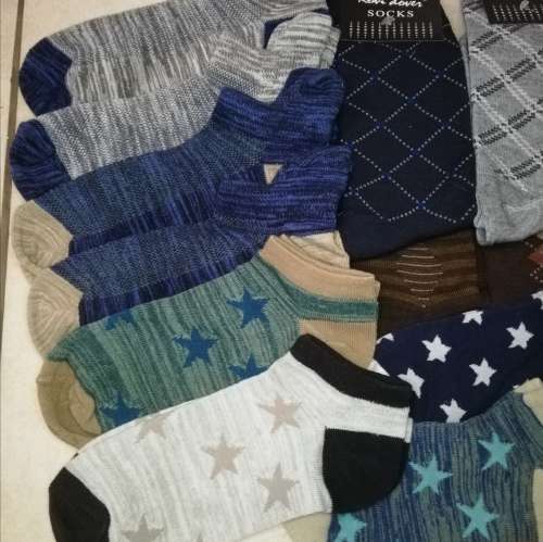 MENS SOCKS - 12 PAIRS (4 MIDCALF . 4 MOTTEE ZCONIA . 4 ANKLE)