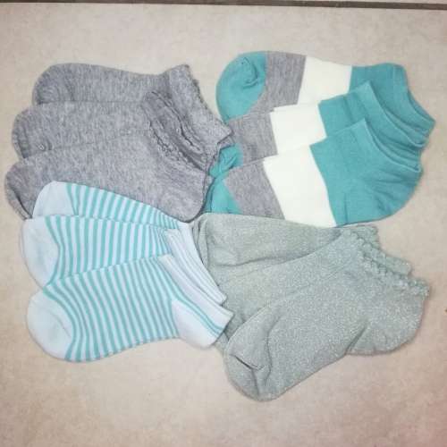 LADIES ANKLE SOCKS - 12 PAIRS MIXED AQUA