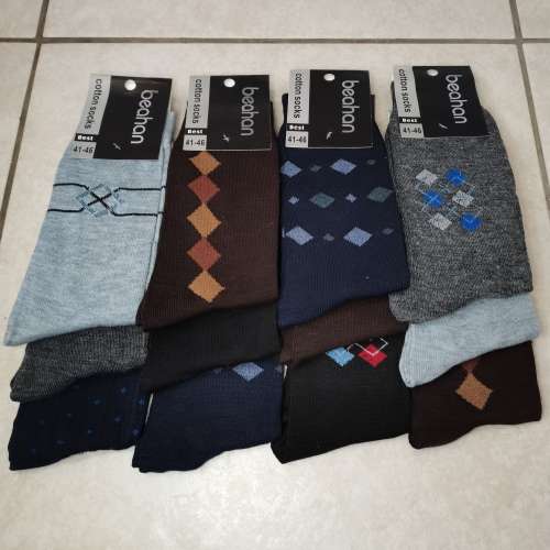 MENS DRESS SOCKS - 12 PAIRS