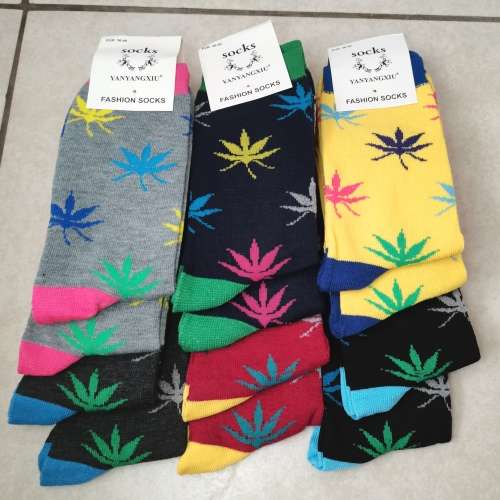 UNISEX MIDCALF SOCKS - 12 PAIRS (ALOE DESIGN SIZE 36-40)