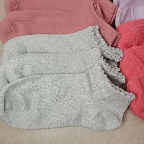 LADIES ANKLE SOCKS - 12 PAIRS MIXED PLAIN