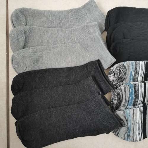 MENS ANKLE SOCKS - 12 PAIRS MIXED