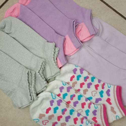 LADIES ANKLE SOCKS - 12 PAIRS MIXED
