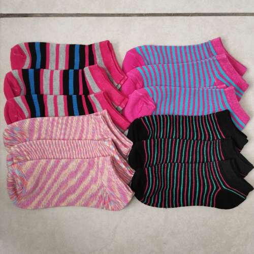LADIES ANKLE SOCKS - 12 PAIRS MIXED