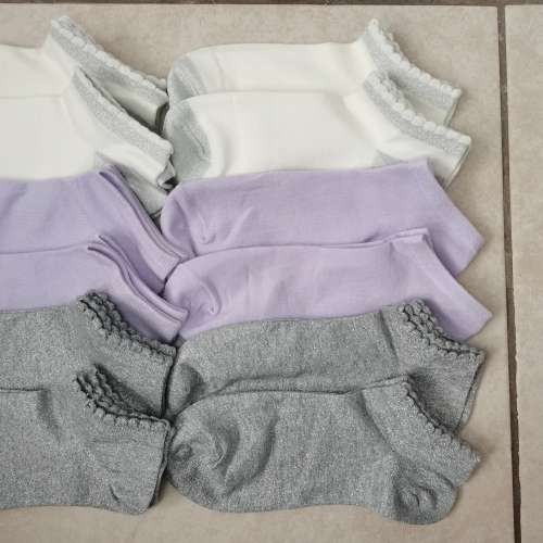 LADIES ANKLE SOCKS - 12 PAIRS MIXED