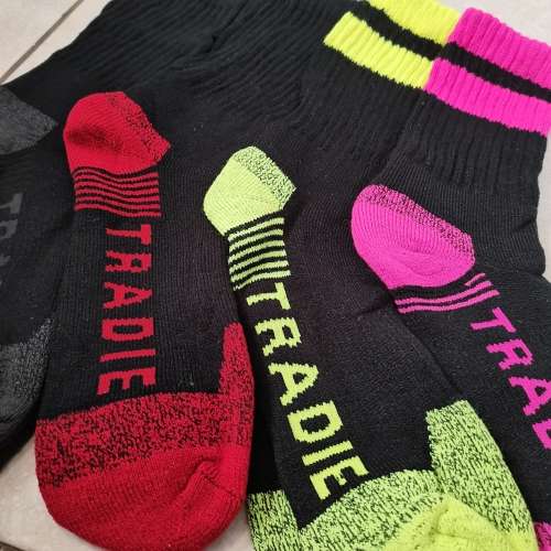 4 PAIRS OF MEN`S TRADIE WORK SOCKS  **AA EXCELLENT QUALITY**