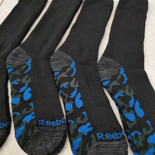 4 PAIRS OF MENS REEBOK CREW SOCKS