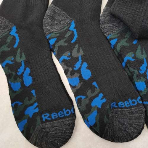 4 PAIRS OF MENS REEBOK CREW SOCKS