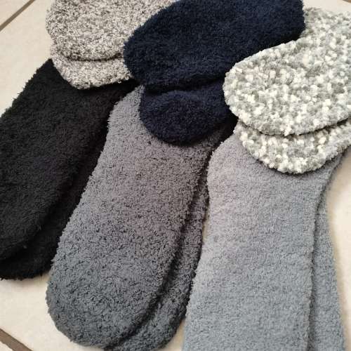 6 PAIRS OF LADIES SOFT WARM WINTER SOCKS