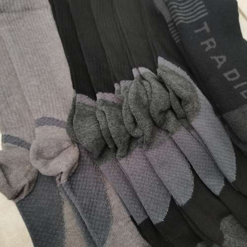 8 PAIRS OF MENS THICK COTTON WORK BOOT / WINTER SOCKS