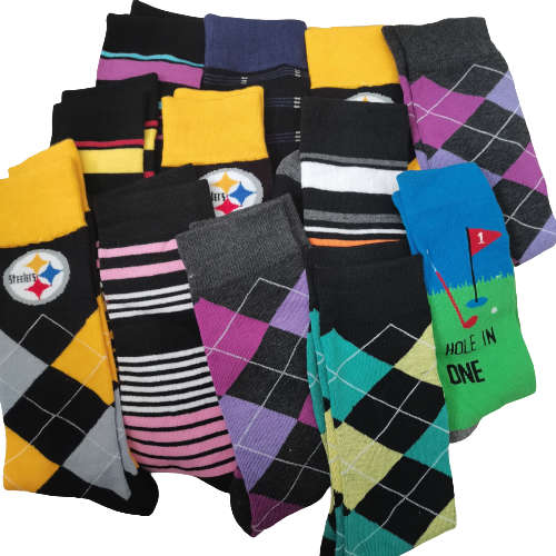 12 PAIRS OF MENS MIDCALF SOCKS  *NEW*