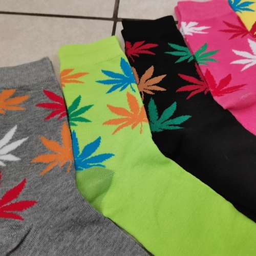 6 Pairs of Unisex Weed Leaf Socks
