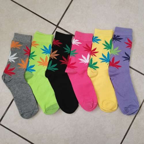6 Pairs of Unisex Weed Leaf Socks