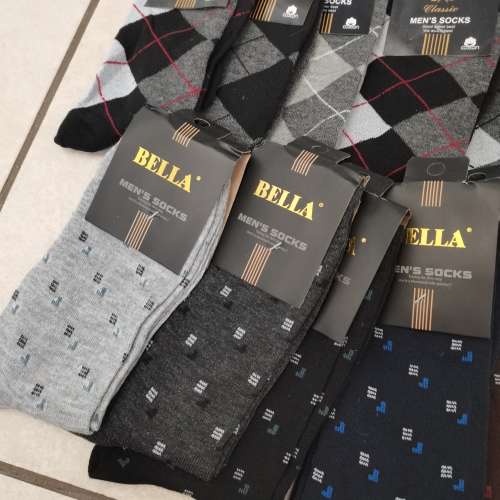 12 PAIRS of Mens Dress Socks
