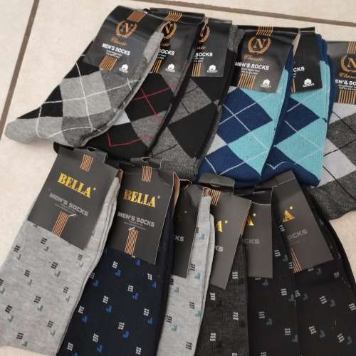 12 PAIRS of Mens Dress Socks