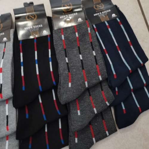 12 PAIRS of Mens Dress Socks