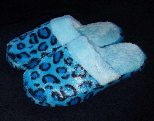 Blue Leopard Print Slippers - Size 4/5  ** BRAND NEW **