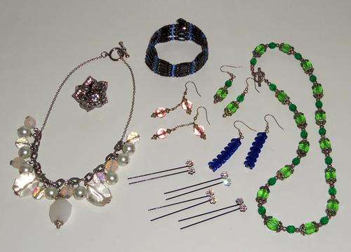 Mixed Lot of Costume Jewellery - 8 x Different Items (most are new)
