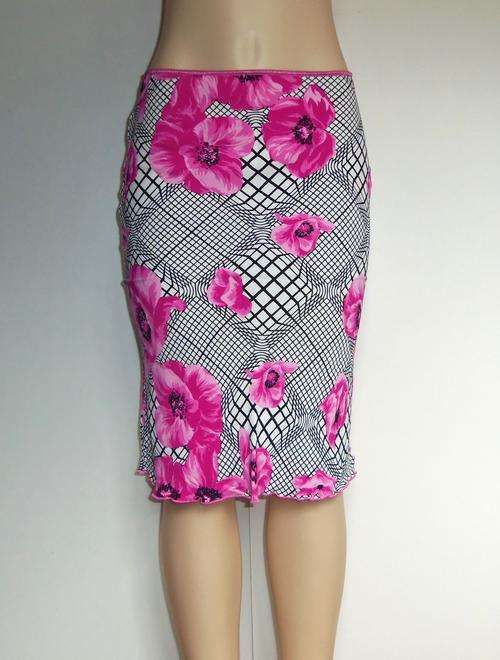 Pink, White and Black Skirt - Size 32/34