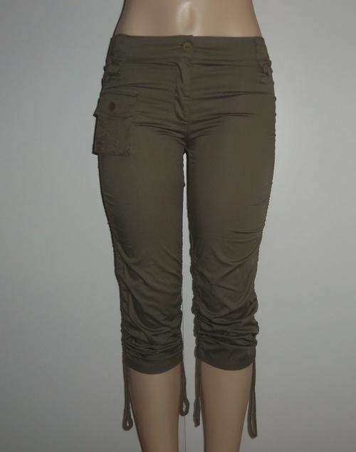 Khaki Ladies 3/4 Pants - Size 32 (84cm hipster) ** BRAND NEW **