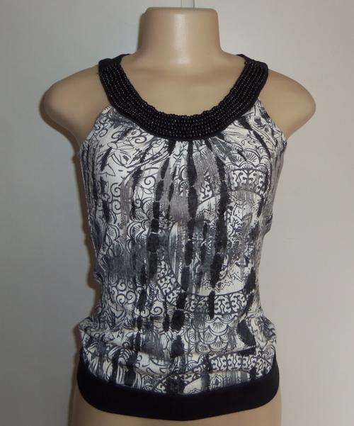 African Inspired Top in Black and Grey - Size XL ** BRAND NEW **