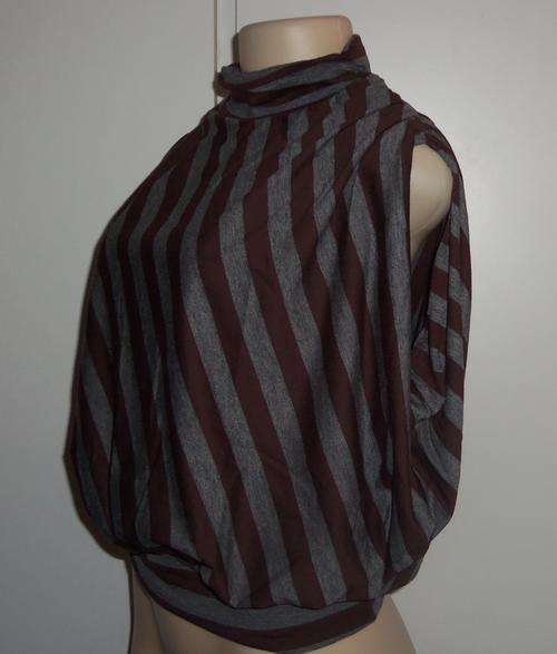 Trendy Brown and Grey Striped Top - Size Medium  ** BRAND NEW **