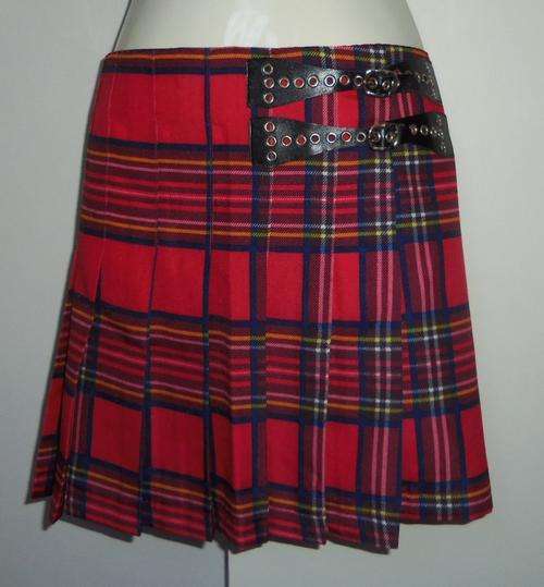 'Naughty School Girl' Tartan Mini Skirt in Red - Size 32 (Waist 72cm) *** BRAND NEW ***