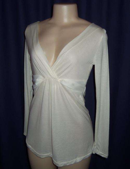 Cream Long Sleeved Top - Size Small/Medium *** BRAND NEW ***