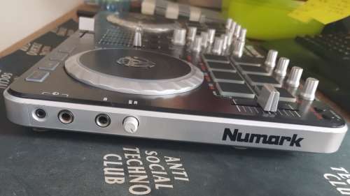 Numark Mixtrack Pro II