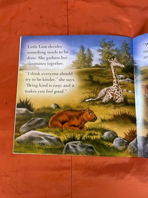 Kind little lion book