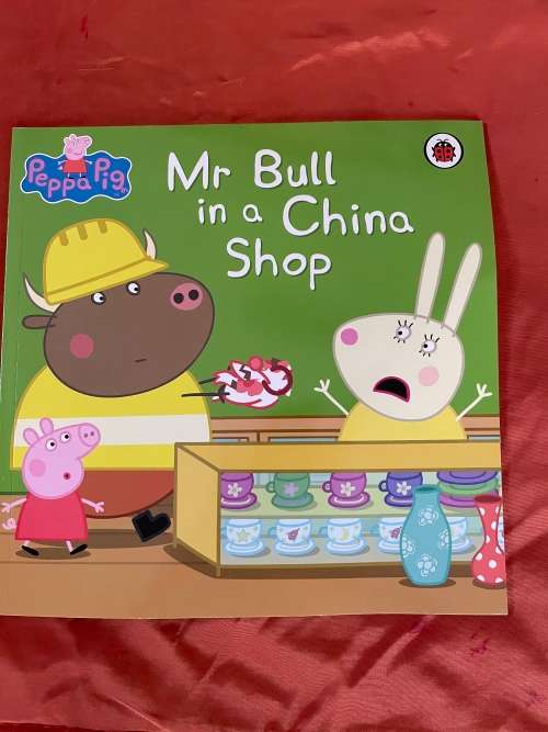 Mr bull in a china shop Peppa Pig