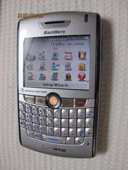 EXCELLENT CONDITION!!Genuine Blackberry 8830** Unlocked**100% working ** IN STOCK, 24 hour shipping