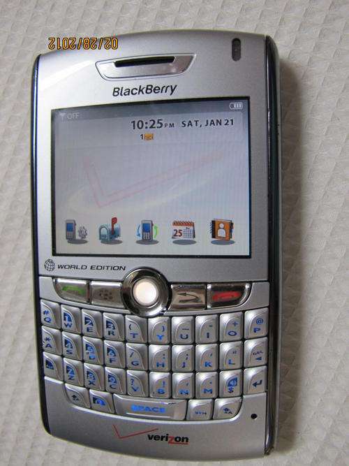 EXCELLENT CONDITION!!Genuine Blackberry 8830** Unlocked**100% working ** IN STOCK, 24 hour shipping